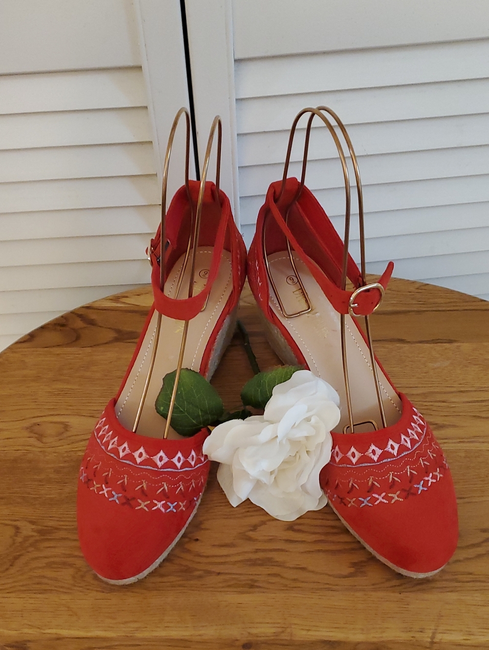 DREAM PAIRS Espadrilles Closed-Toe Ankle Strap Wedge Sandals Red - Sz 9